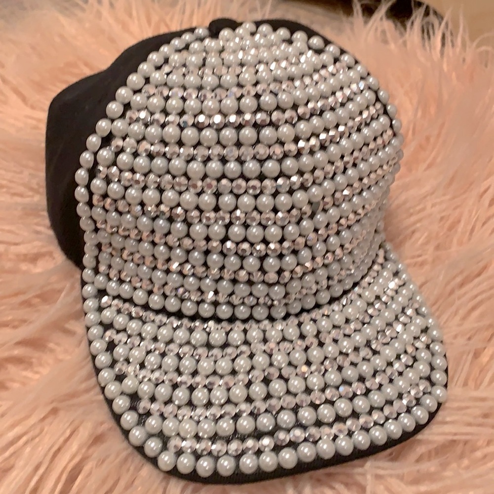 Bling hat with pearls